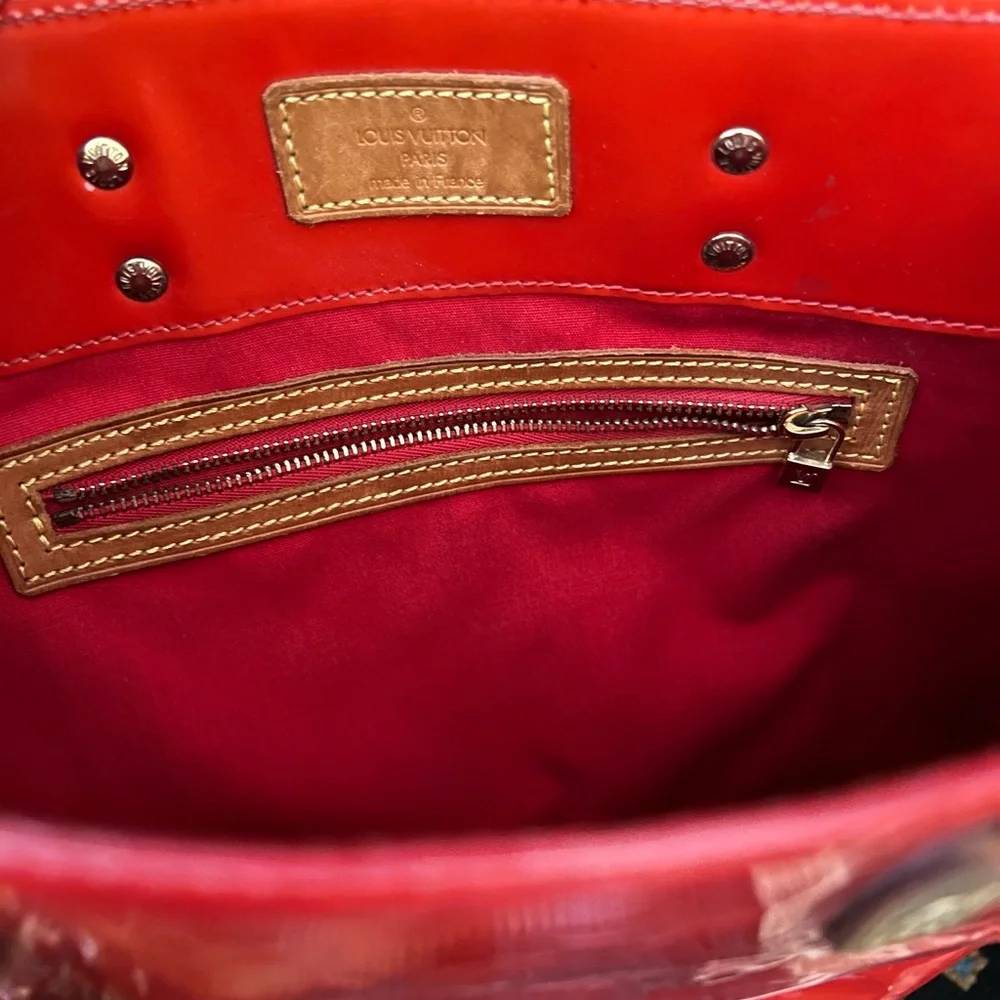 *Sold* Louis Vuitton Vernis Red Patent Leather Tote Handbag Authenticated! - Picture 12 of 16